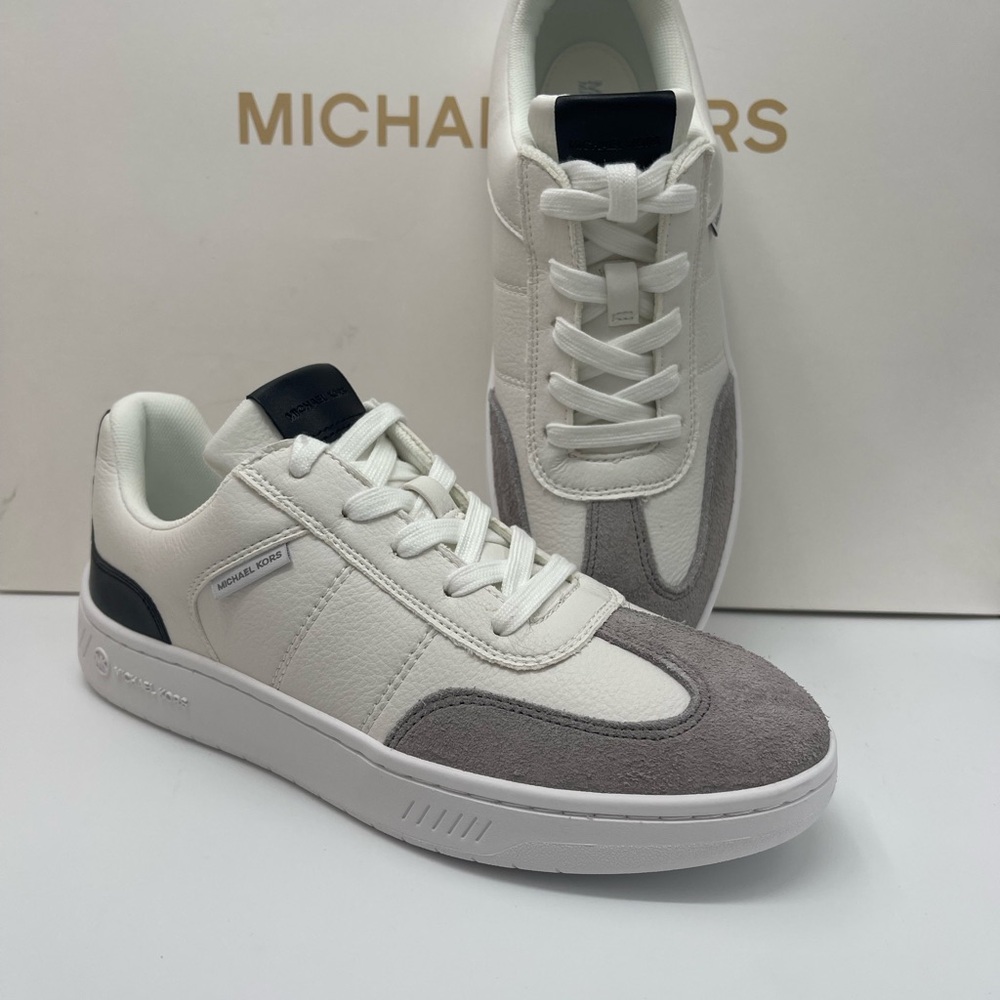MICHAEL KORS Kai Mixed-Media Sneaker
Kai White
Cream and Gray Casual Sneakers - Picture 3 of 16